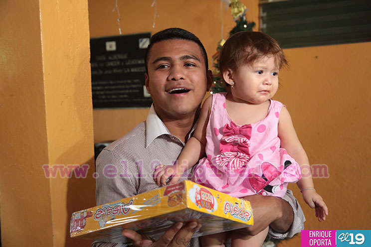 "Chocolatito" lleva alegría a pacientitos del Hospital “La Mascota”