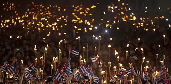 Cuba rinde tributo a José Martí en Marcha de las Antorchas