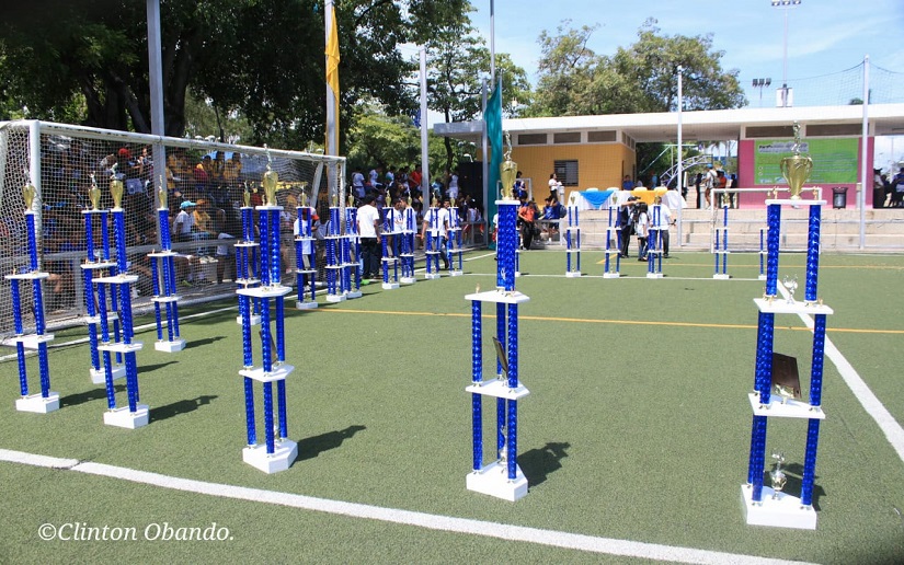Más de 500 atletas de colegios públicos participan en V edición de la Copa FES 