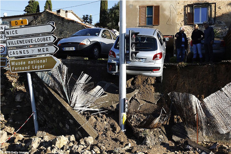 Al menos 16 muertos por inundaciones en Riviera Francesa (FOTOS, VIDEO)