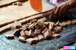 Dulceros granadinos preparados para las festividades marianas