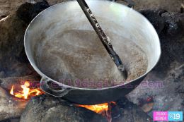Dulceros granadinos preparados para las festividades marianas