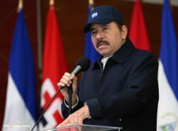 Daniel y Rosario presiden graduación de cadetes del Ejército de Nicaragua