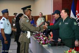 Daniel y Rosario presiden graduación de cadetes del Ejército de Nicaragua