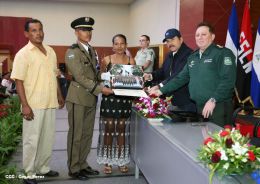 Daniel y Rosario presiden graduación de cadetes del Ejército de Nicaragua