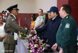 Daniel y Rosario presiden graduación de cadetes del Ejército de Nicaragua