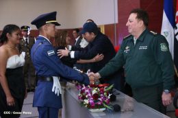 Daniel y Rosario presiden graduación de cadetes del Ejército de Nicaragua