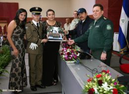 Daniel y Rosario presiden graduación de cadetes del Ejército de Nicaragua