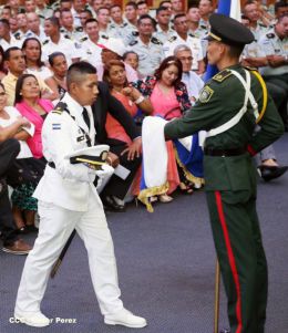 Daniel y Rosario presiden graduación de cadetes del Ejército de Nicaragua