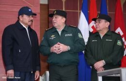 Daniel y Rosario presiden graduación de cadetes del Ejército de Nicaragua