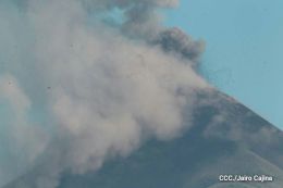 Volcán Momotombo entra en actividad eruptiva tras 110 años de relativa calma