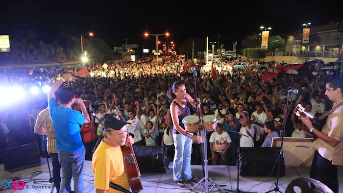 ¡NICARAGUA ESTÁ CON VOS, EVO!