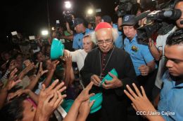 Cardenal Brenes inaugura la celebración de la Purísima con el grito de “¿Quién Causa Tanta Alegría?”