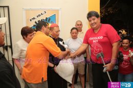 Cardenal Miguel Obando y Bravo le canta a la Purísima junto a la feligresía