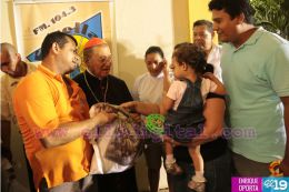 Cardenal Miguel Obando y Bravo le canta a la Purísima junto a la feligresía