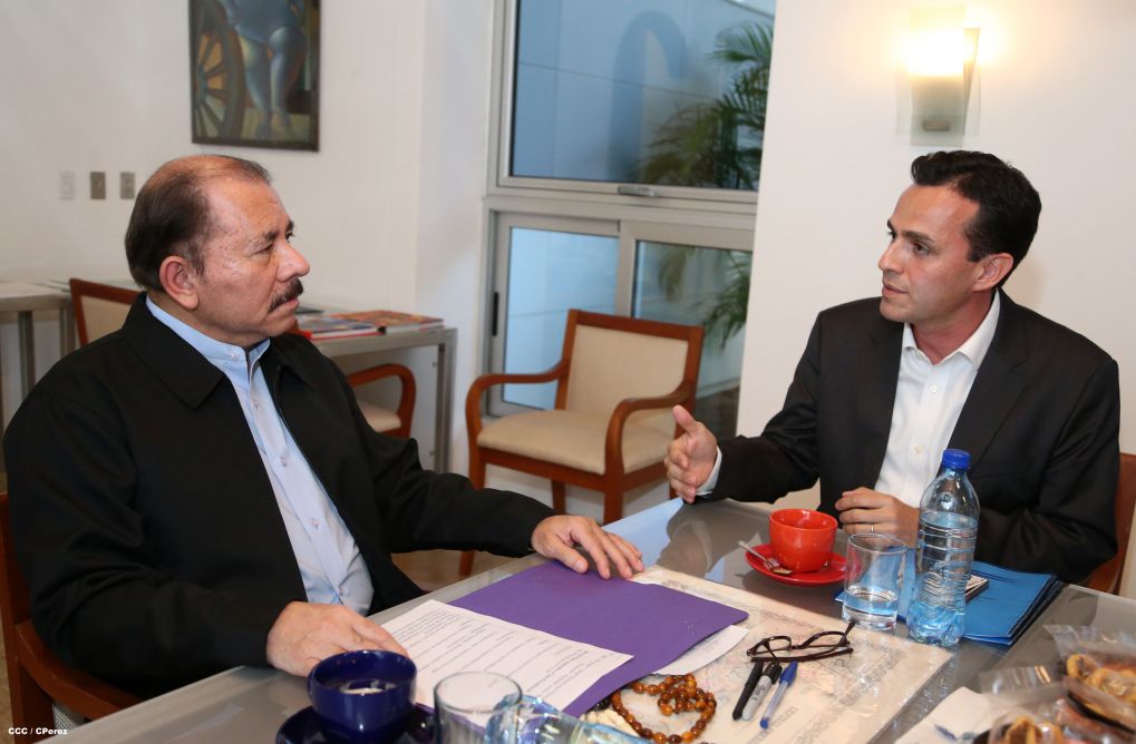 Presidente Daniel se reúne con directivos de Walmart