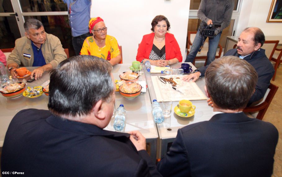 Presidente Daniel se reúne con Vicepresidente de la Duma Estatal de la Asamblea Federal de Rusia