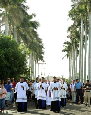 En el inicio del Año de la Misericordia iglesia abre Puerta Santa en Catedral de Managua