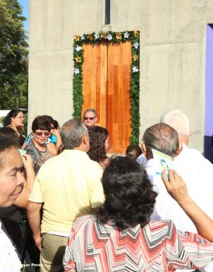 En el inicio del Año de la Misericordia iglesia abre Puerta Santa en Catedral de Managua