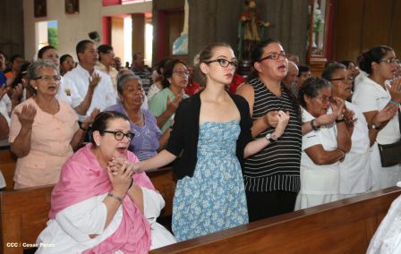En el inicio del Año de la Misericordia iglesia abre Puerta Santa en Catedral de Managua