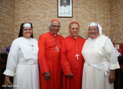 En el inicio del Año de la Misericordia iglesia abre Puerta Santa en Catedral de Managua