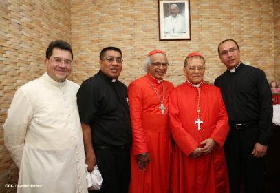 En el inicio del Año de la Misericordia iglesia abre Puerta Santa en Catedral de Managua