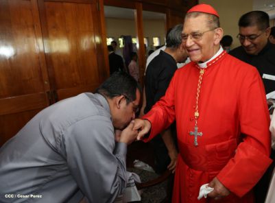 En el inicio del Año de la Misericordia iglesia abre Puerta Santa en Catedral de Managua