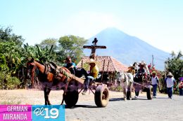 Leoneses peregrinan y recuerdan histórica erupción del Momotombo
