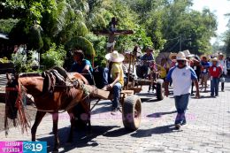 Leoneses peregrinan y recuerdan histórica erupción del Momotombo