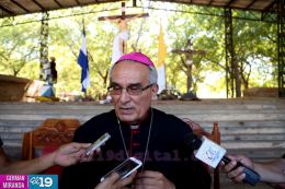 Leoneses peregrinan y recuerdan histórica erupción del Momotombo