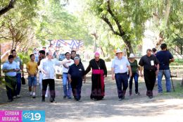 Leoneses peregrinan y recuerdan histórica erupción del Momotombo