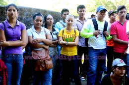 Leoneses peregrinan y recuerdan histórica erupción del Momotombo