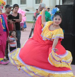 Inauguran Plaza 22 de Agosto en Managua