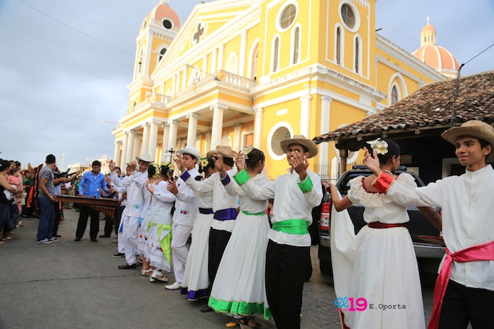 Granadinos festejan a Beata Sor María Romero
