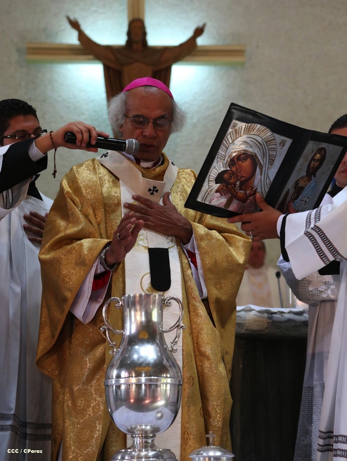Misa Crismal en Catedral de Managua