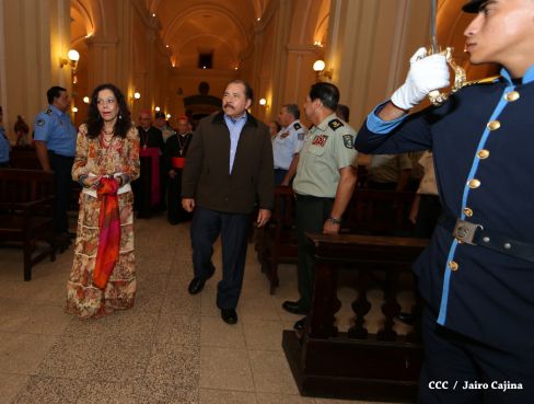 Daniel y Rosario participan en solemne ceremonia del centenario del Inmortal Rubén Darío en León