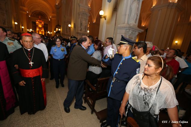 Daniel y Rosario participan en solemne ceremonia del centenario del Inmortal Rubén Darío en León