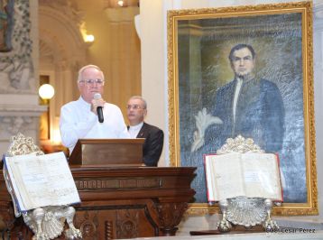 Daniel y Rosario participan en solemne ceremonia del centenario del Inmortal Rubén Darío en León