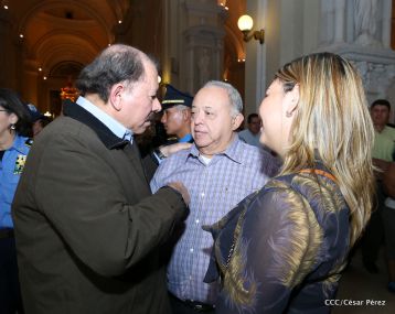 Daniel y Rosario participan en solemne ceremonia del centenario del Inmortal Rubén Darío en León