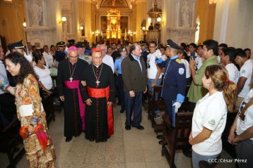 Daniel y Rosario participan en solemne ceremonia del centenario del Inmortal Rubén Darío en León