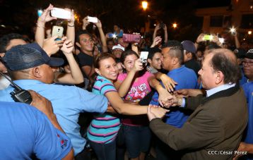 Daniel y Rosario participan en solemne ceremonia del centenario del Inmortal Rubén Darío en León