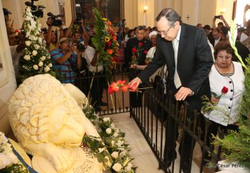 León conmemora con jornada especial centenario del poeta Rubén Darío