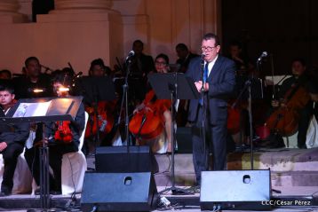 León conmemora con jornada especial centenario del poeta Rubén Darío