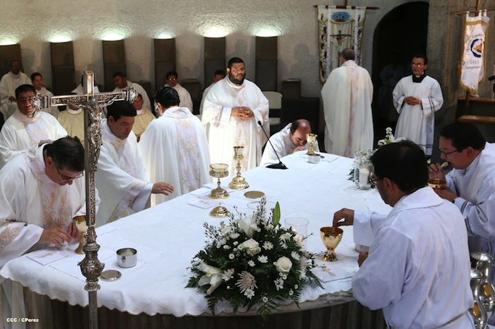 Misa Crismal en Catedral de Managua