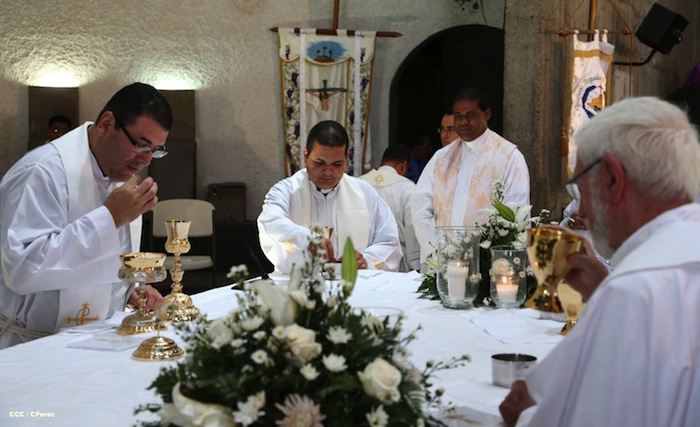 Misa Crismal en Catedral de Managua