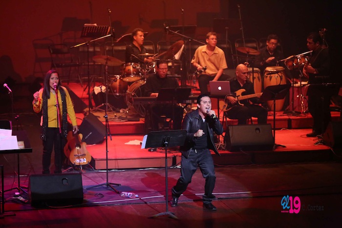 Rinden homenaje al comandante Chávez