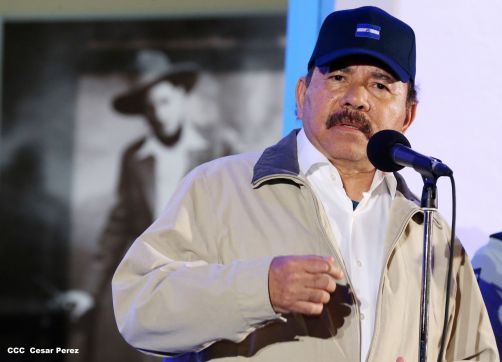 Daniel y Rosario conmemoran el 82 aniversario del tránsito a la inmortalidad del General Sandino