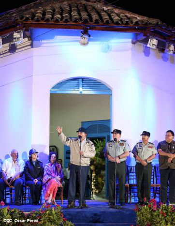 Daniel y Rosario conmemoran el 82 aniversario del tránsito a la inmortalidad del General Sandino