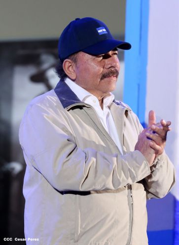 Daniel y Rosario conmemoran el 82 aniversario del tránsito a la inmortalidad del General Sandino