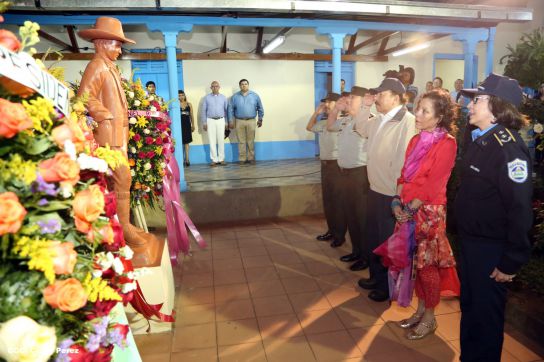 Daniel y Rosario conmemoran el 82 aniversario del tránsito a la inmortalidad del General Sandino